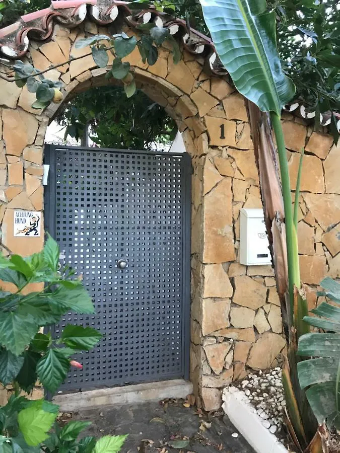 Villa With Heated Pool And Jacuzzi Close To Puerto Banus And Beach Estepona
